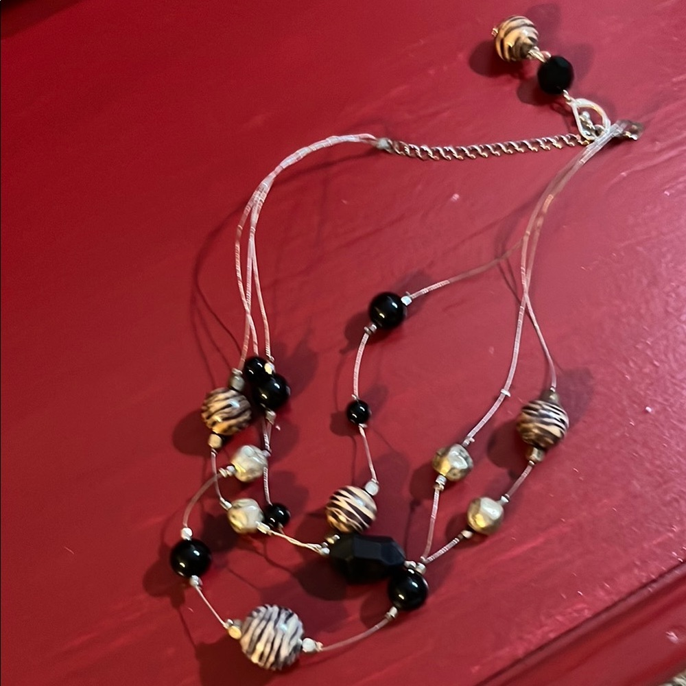 Elegant Black and Gold Beaded Necklace